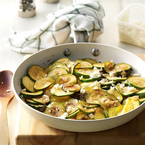 How much fat is in balsamic zucchini & pepper salad, fresh - calories, carbs, nutrition