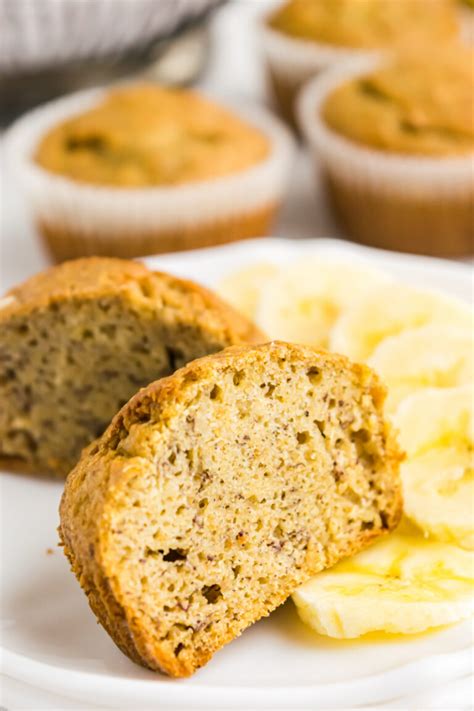 How much fat is in banana bran muffins - calories, carbs, nutrition