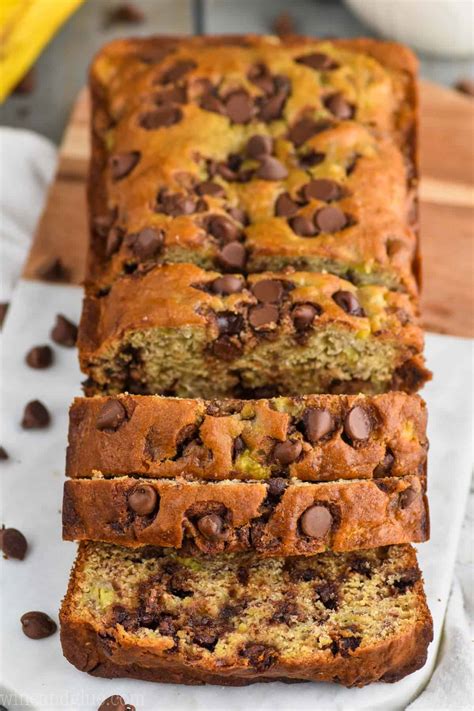 How much fat is in banana bread with chocolate chips - calories, carbs, nutrition