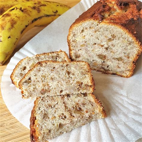 How much fat is in banana walnut loaf - calories, carbs, nutrition