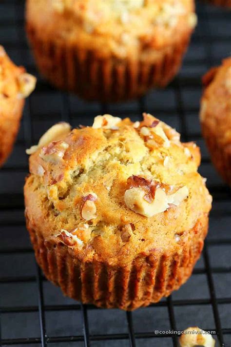 How much fat is in banana walnut muffin - calories, carbs, nutrition