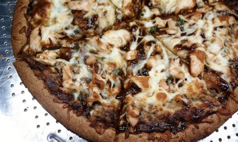 How much fat is in barbecue chicken pizza (8373.67) - calories, carbs, nutrition