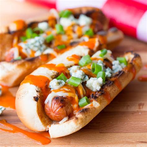 How much fat is in barbeque and blue cheese hot dog - calories, carbs, nutrition