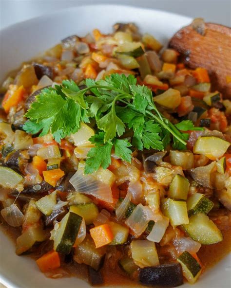 How much fat is in barley and vegetable ragout - calories, carbs, nutrition