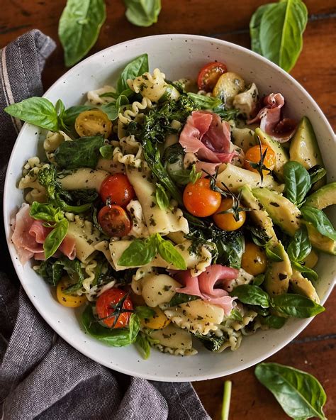 How much fat is in barley salad broccoli rabe pesto (75619.0) - calories, carbs, nutrition