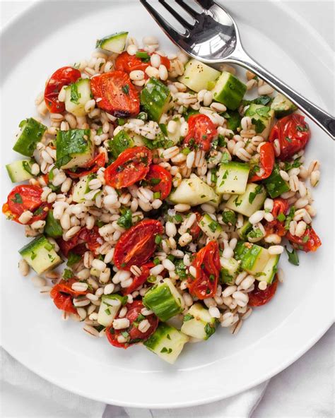 How much fat is in barley tabbouleh - calories, carbs, nutrition