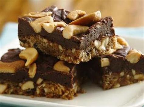 How much fat is in bars, cashew fudge (bostwick) - calories, carbs, nutrition