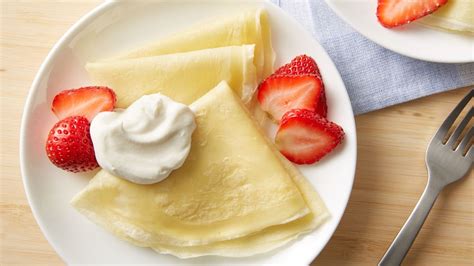 How much fat is in basic crepe - calories, carbs, nutrition