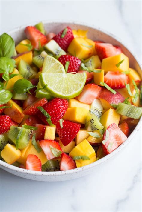 How much fat is in basil lime fruit salad - calories, carbs, nutrition