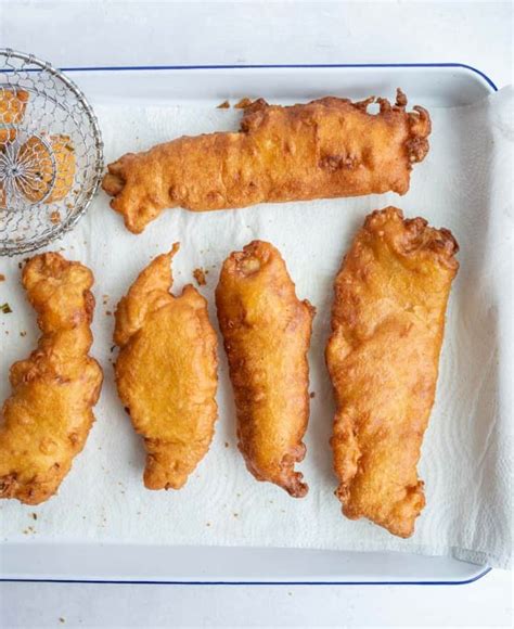 How much fat is in battered fried fish - calories, carbs, nutrition