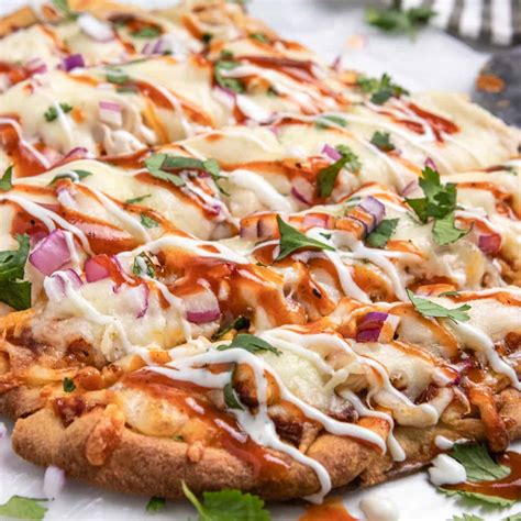 How much fat is in bbq chicken on a grain flatbread (85816.5) - calories, carbs, nutrition