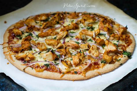 How much fat is in bbq chicken pizza, pizza crust - calories, carbs, nutrition