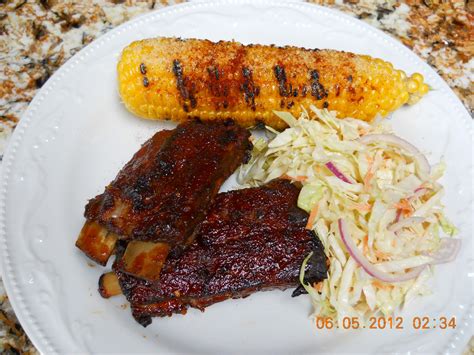 How much fat is in bbq pork ribs with fries, corn on the cob and coleslaw - calories, carbs, nutrition