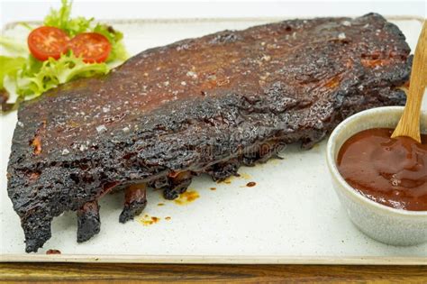 How much fat is in bbq pork ribs with sauce - calories, carbs, nutrition