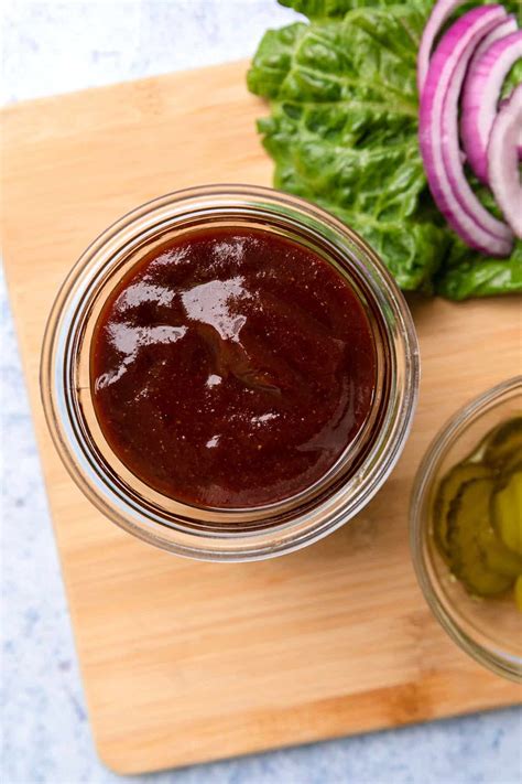 How much fat is in bbq sauce - calories, carbs, nutrition