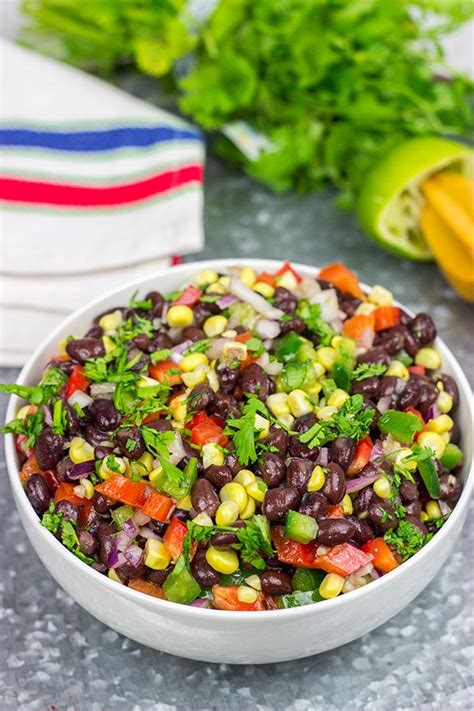 How much fat is in beef and black bean salad - calories, carbs, nutrition