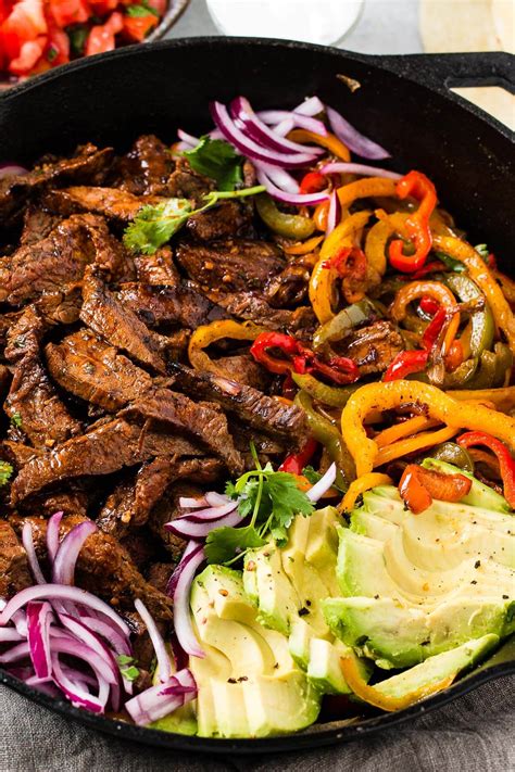 How much fat is in beef fajitas - calories, carbs, nutrition