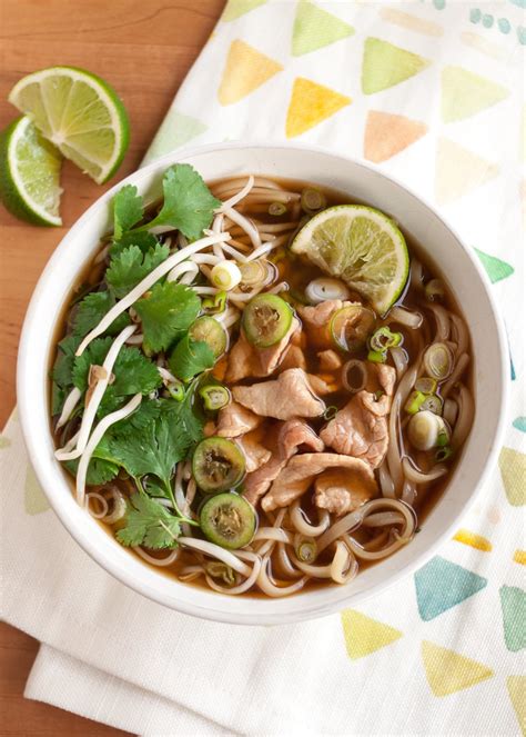 How much fat is in beef pho noodle bowl - calories, carbs, nutrition