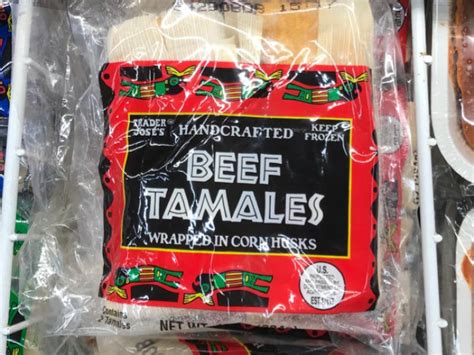 How much fat is in beef tamale - calories, carbs, nutrition