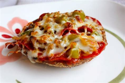 How much fat is in bejing mushroom individual pizza (111135.5) - calories, carbs, nutrition