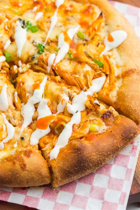 How much fat is in bene buffalo chicken pizza - calories, carbs, nutrition