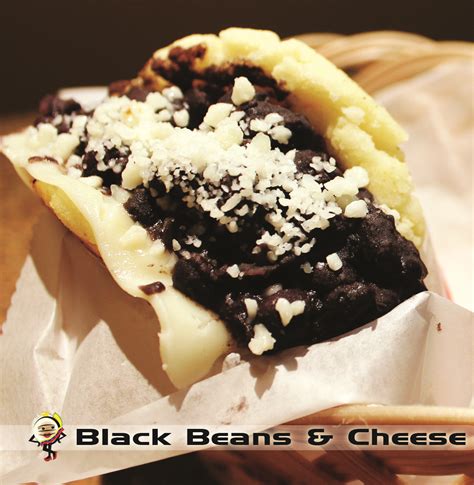 How much fat is in black bean arepa - calories, carbs, nutrition