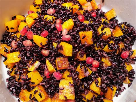 How much fat is in black rice pilaf - calories, carbs, nutrition