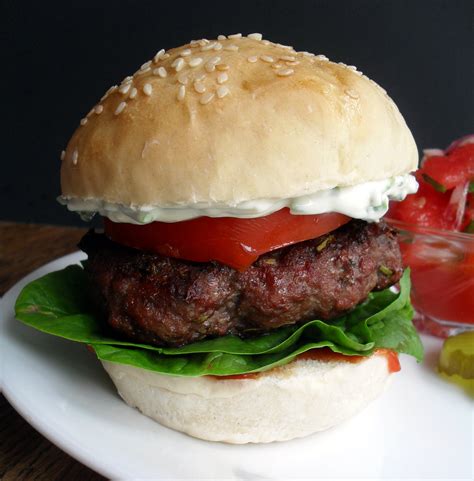 How much fat is in blue sage burger - calories, carbs, nutrition