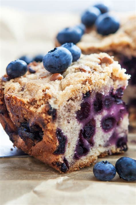 How much fat is in blueberry morning coffee cake - calories, carbs, nutrition