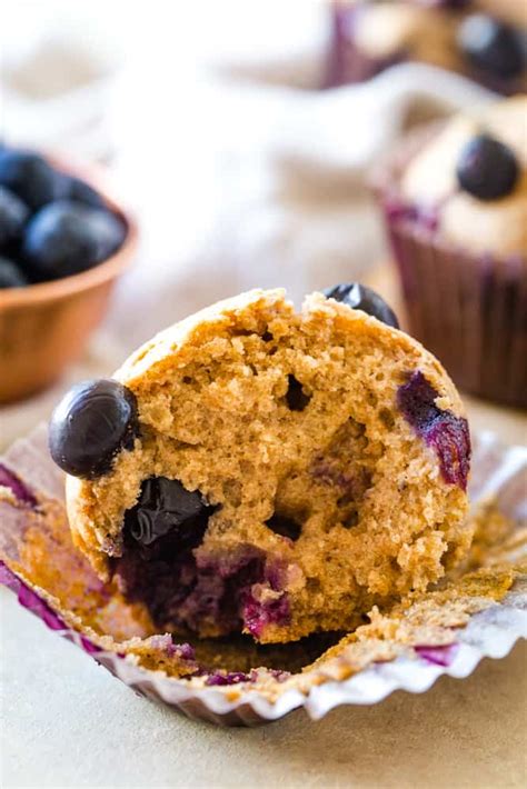 How much fat is in blueberry muffin - low fat - calories, carbs, nutrition