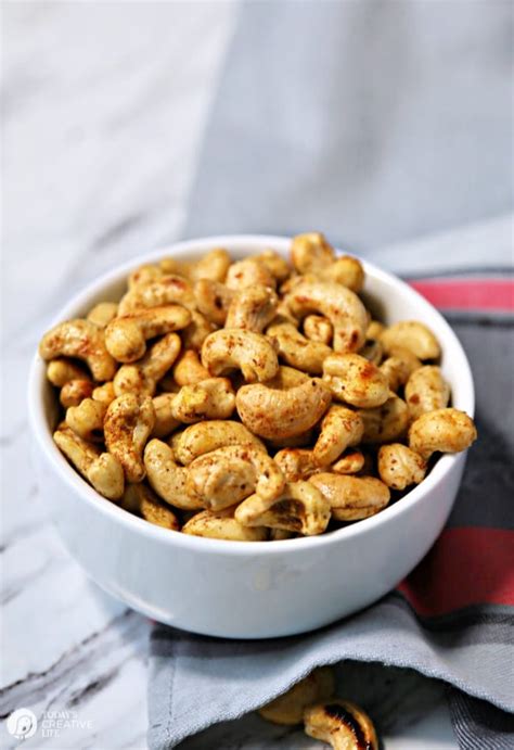 How much fat is in bombay curried cashews - calories, carbs, nutrition