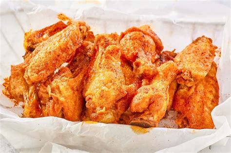 How much fat is in boneless cajun chicken wings - calories, carbs, nutrition