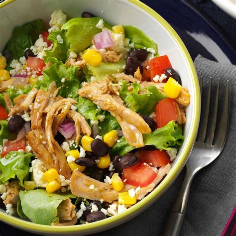 How much fat is in bonfire pork salad - calories, carbs, nutrition