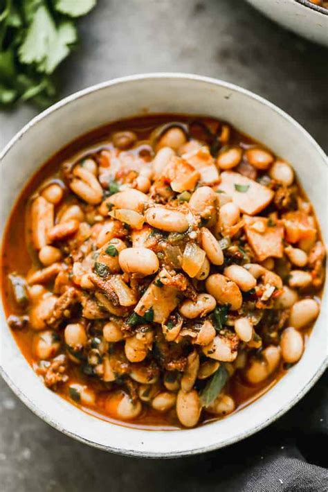 How much fat is in boracho beans - calories, carbs, nutrition