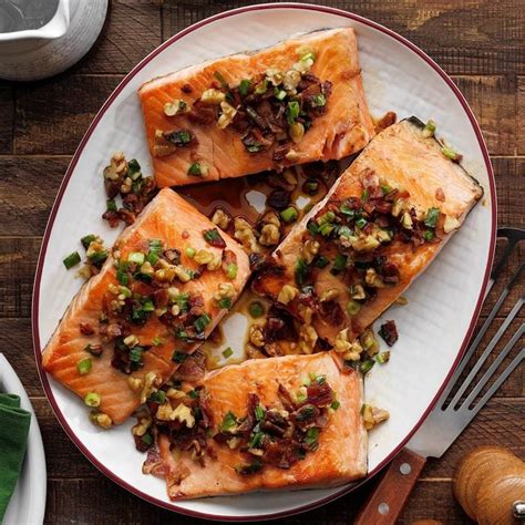 How much fat is in bourbon salmon filet on brioche (87521.0) - calories, carbs, nutrition