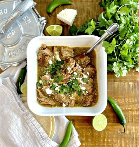 How much fat is in bowl queso verde korean pork smash up - calories, carbs, nutrition