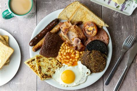 How much fat is in box adventure scottish breakfast - calories, carbs, nutrition