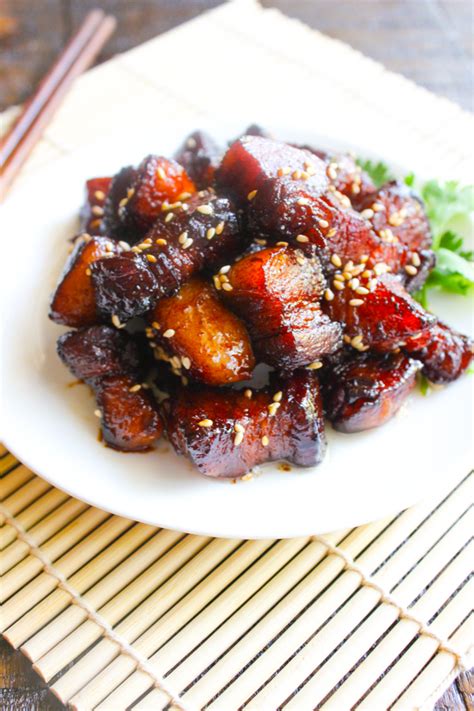 How much fat is in braised pork belly - calories, carbs, nutrition