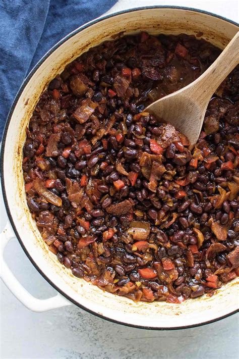 How much fat is in brazilian baked black beans - calories, carbs, nutrition