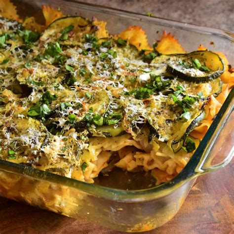 How much fat is in brazilian zucchini casserole - calories, carbs, nutrition