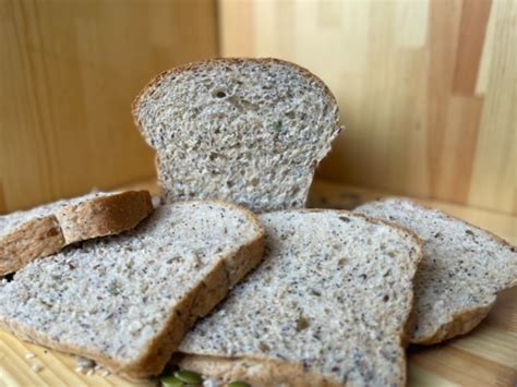 How much fat is in bread - 5 seed - calories, carbs, nutrition