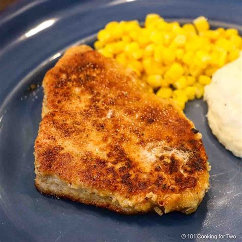 How much fat is in breaded pork chop - calories, carbs, nutrition