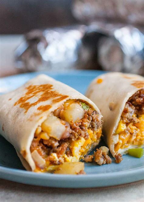 How much fat is in breakfast burrito with sausage - calories, carbs, nutrition