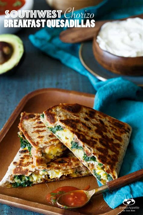 How much fat is in breakfast chorizo quesadilla - calories, carbs, nutrition