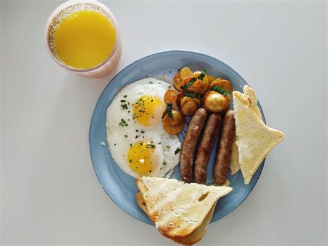 How much fat is in breakfast pancake platter with sausage, scrambled eggs homefries - calories, carbs, nutrition