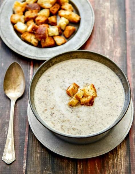 How much fat is in brie and mushroom soup - calories, carbs, nutrition