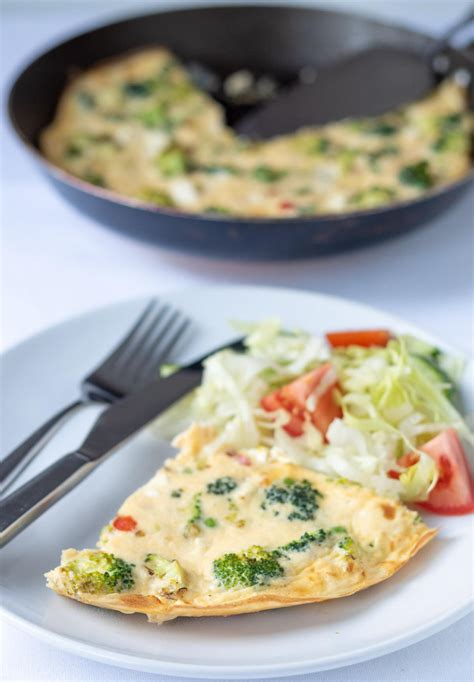 How much fat is in broccoli and feta frittata - calories, carbs, nutrition