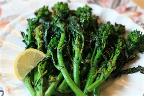 How much fat is in broccoli rabe sautewith garlic - calories, carbs, nutrition