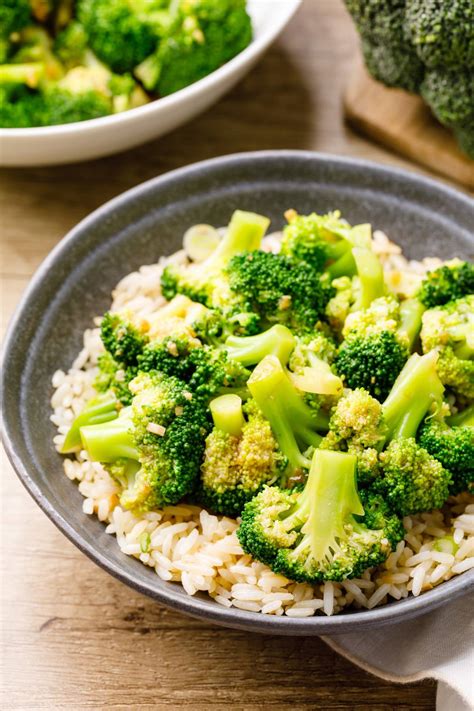 How much fat is in broccoli with garlic & lemon - calories, carbs, nutrition