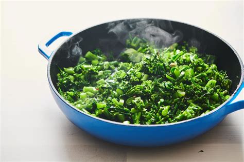 How much fat is in broccolini saute - calories, carbs, nutrition